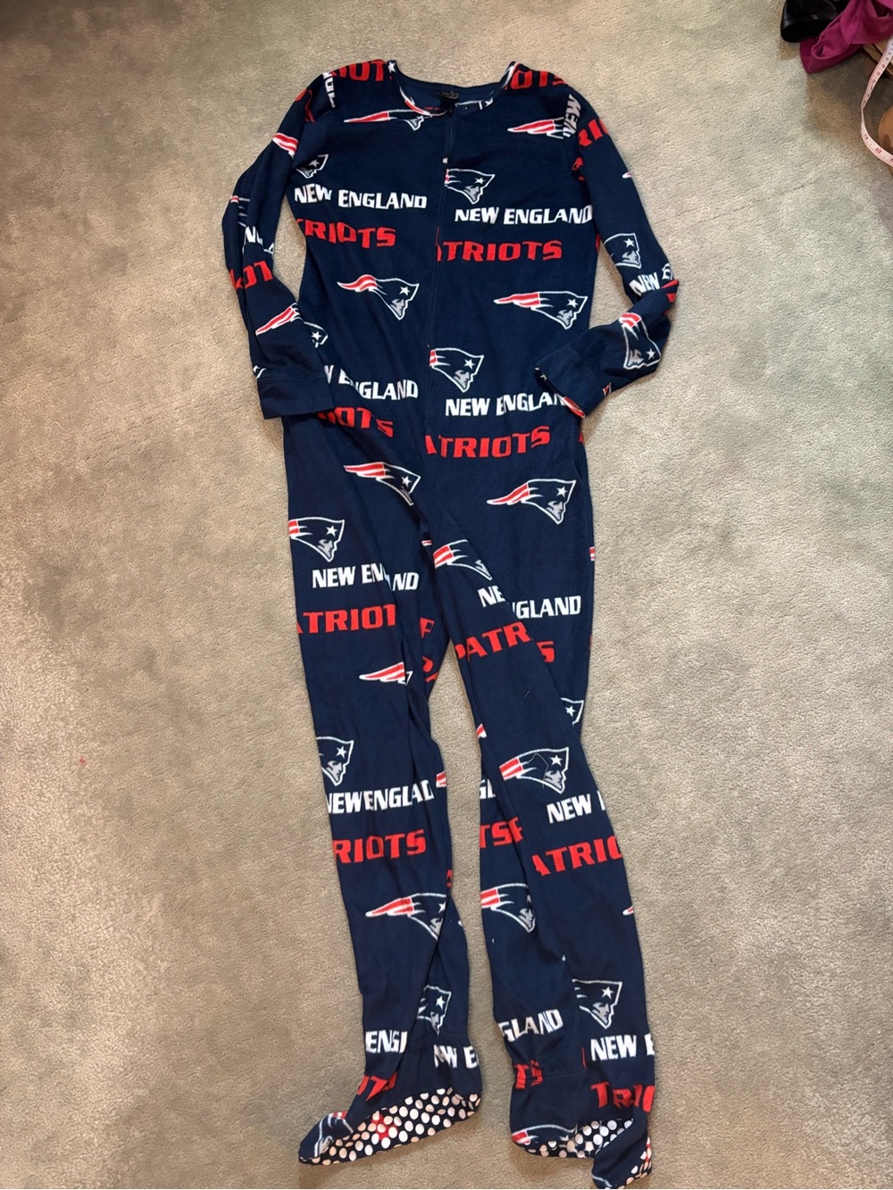 NFL Team Apparel New England Patriots Women's Footed Pajamas Onesie Size M